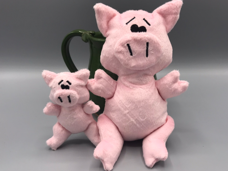 In-the-hoop pig plushie